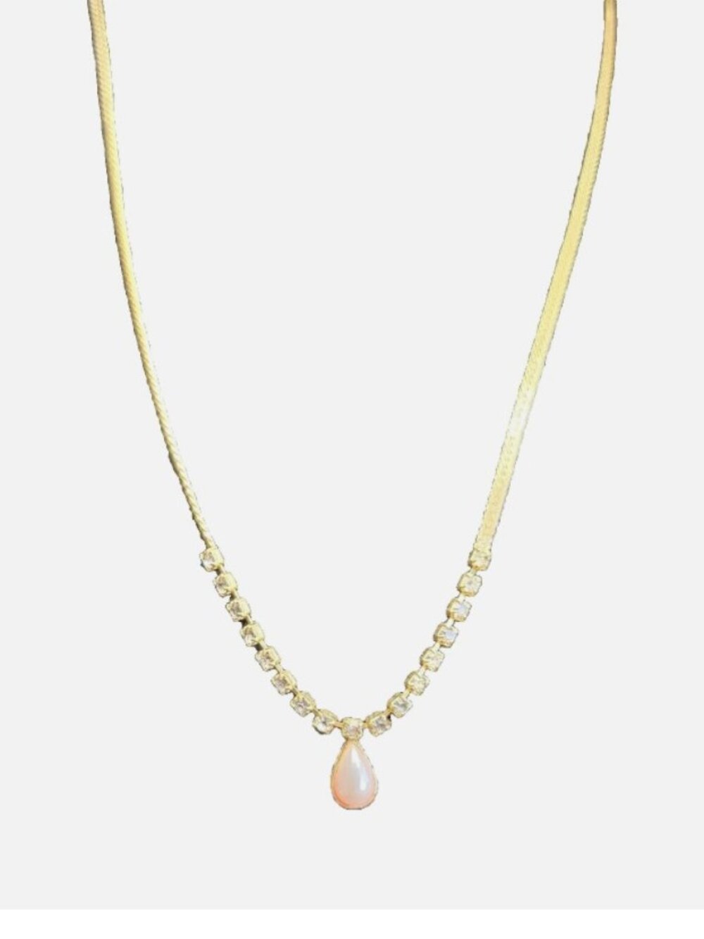 Stunning Pink Pearly Stone with Rhinestones chain Necklace